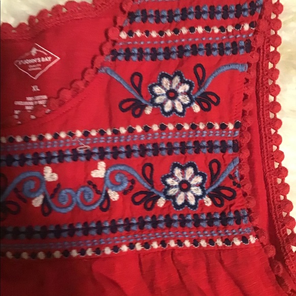 Women’s size extra large Saint John’s bay short sleeve red top with embroidery - Picture 2 of 8